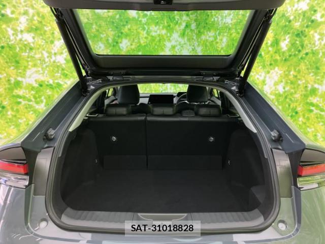 Toyota PRIUS 2025-02 8374305-7