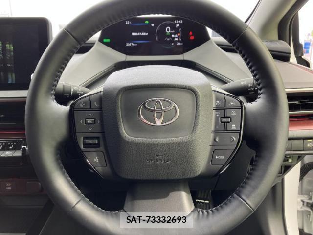 Toyota PRIUS 2023-06 8374317-15