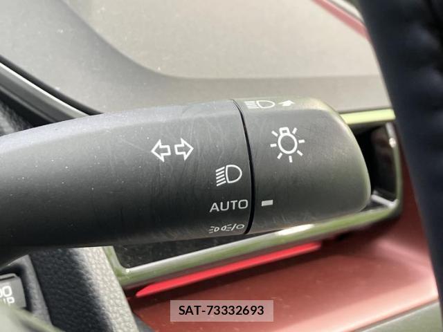 Toyota PRIUS 2023-06 8374317-16
