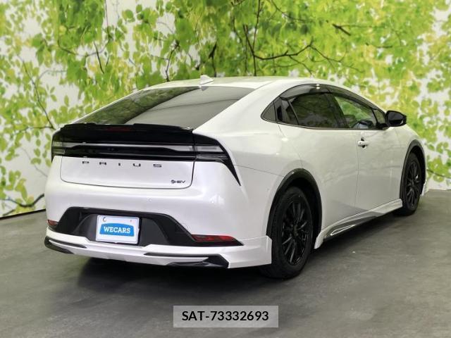 Toyota PRIUS 2023-06 8374317-2