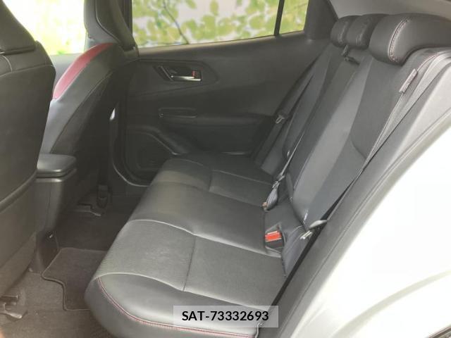 Toyota PRIUS 2023-06 8374317-6