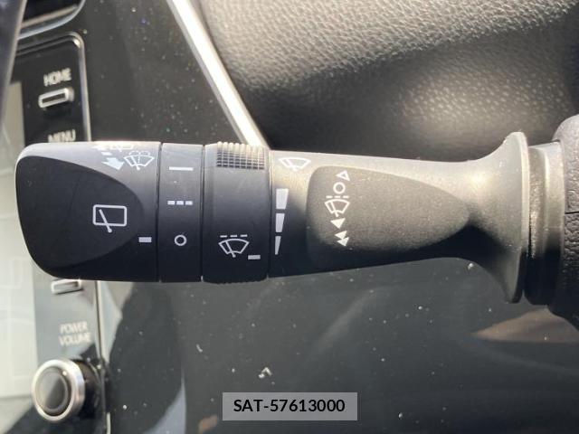 Toyota PRIUS 2022-03 8374329-16