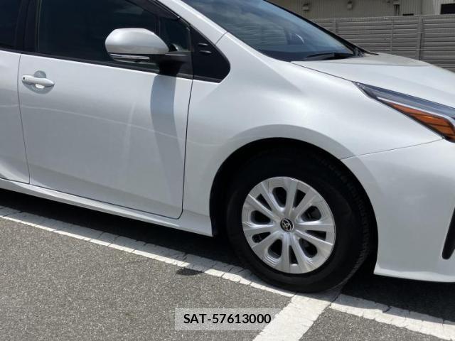 Toyota PRIUS 2022-03 8374329-3