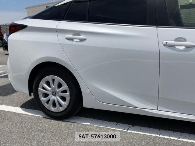 Toyota PRIUS 2022-03 8374329-4
