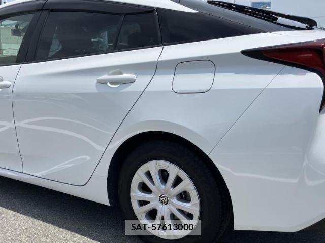 Toyota PRIUS 2022-03 8374329-6