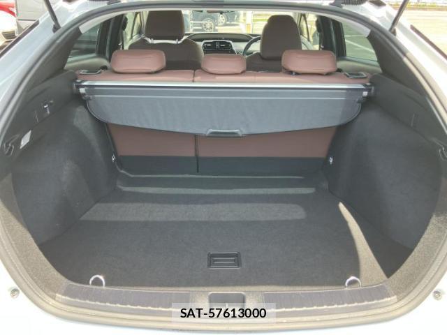 Toyota PRIUS 2022-03 8374329-7