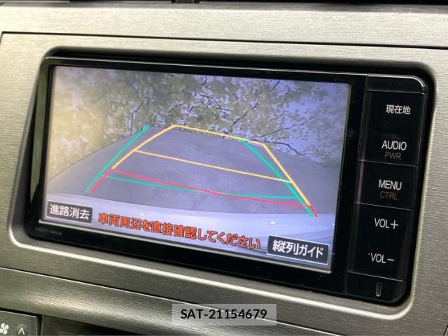 Toyota PRIUS 2014-08 8374335-11