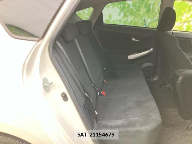 Toyota PRIUS 2014-08 8374335-4
