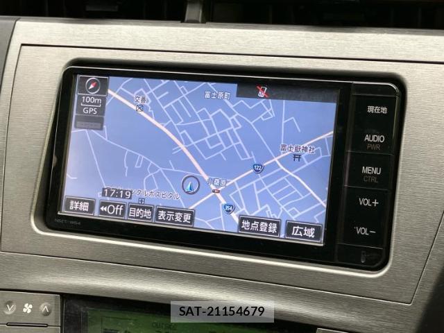 Toyota PRIUS 2014-08 8374335-9