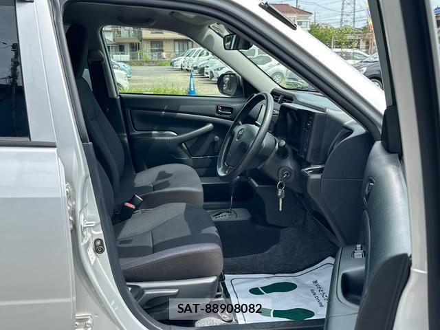Toyota PROBOX 2021-04 8372580-11