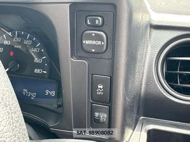 Toyota PROBOX 2021-04 8372580-9