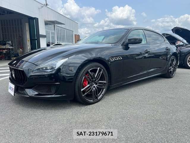 Maserati QUATTROPORTE 2020-12 8373393-0