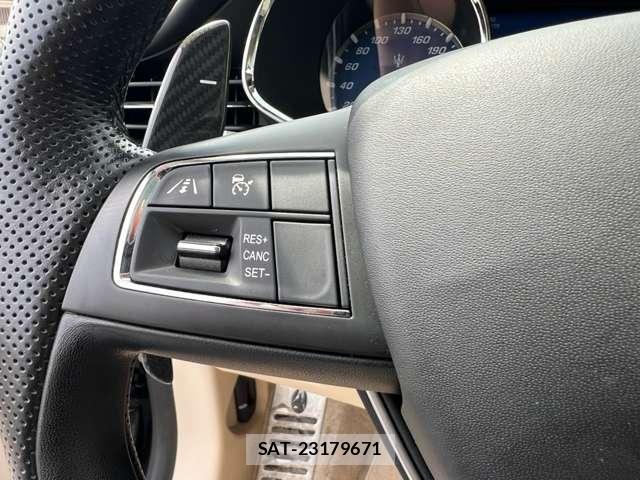 Maserati QUATTROPORTE 2020-12 8373393-14