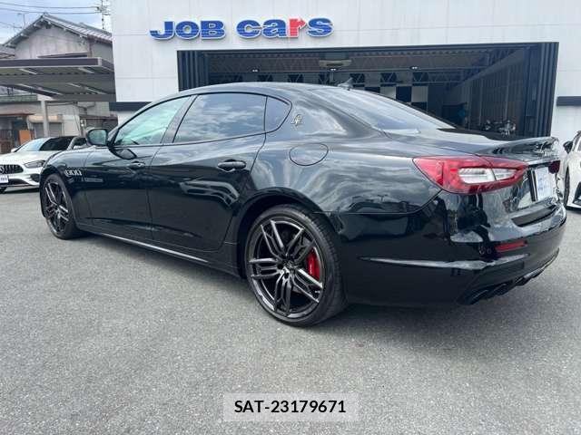 Maserati QUATTROPORTE 2020-12 8373393-9