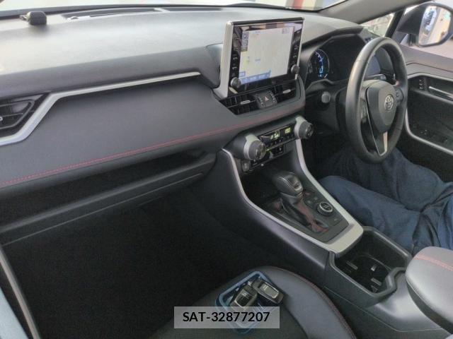 Toyota RAV4 PHV 2022-01 8373078-2