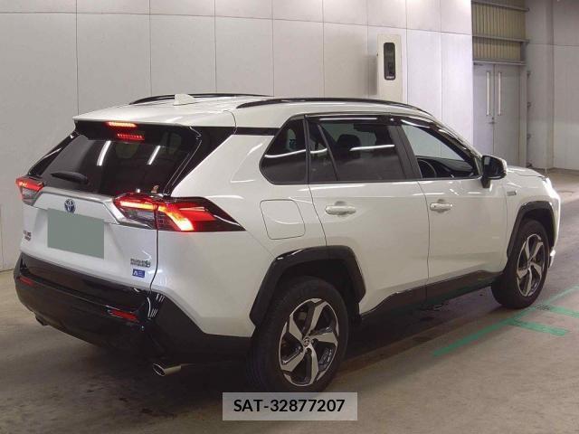 Toyota RAV4 PHV 2022-01 8373078-5