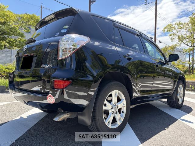 Toyota RAV4 2009-02 8372541-13