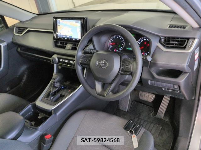 Toyota RAV4 2019-07 8372877-2