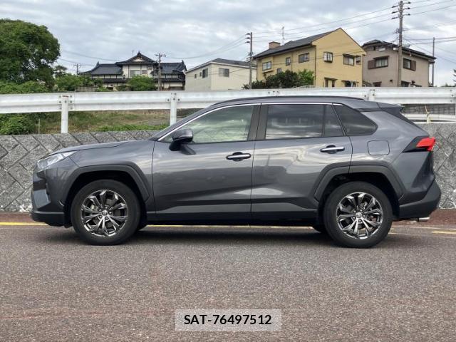 Toyota RAV4 2023-11 8373040-1