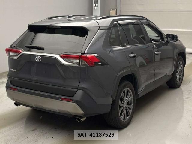Toyota RAV4 2023-01 8373089-1
