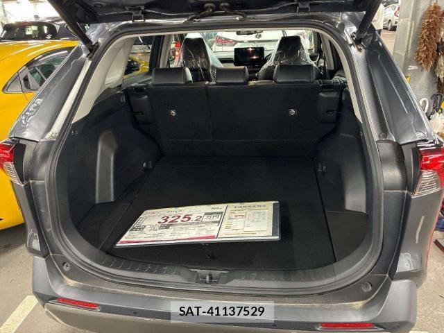 Toyota RAV4 2023-01 8373089-8