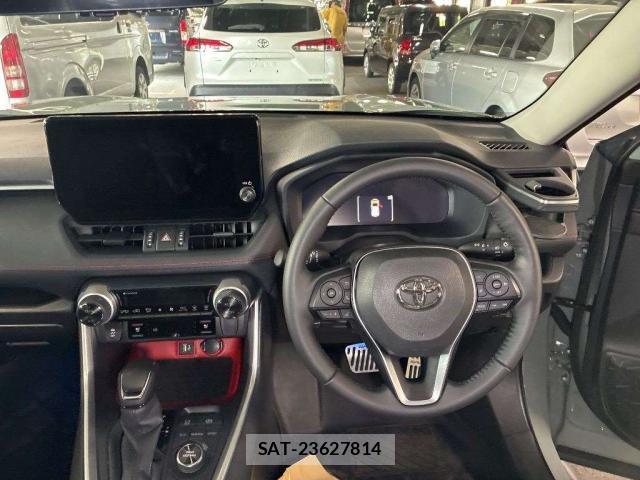 Toyota RAV4 2025-10 8373104-2