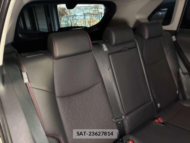 Toyota RAV4 2025-10 8373104-5