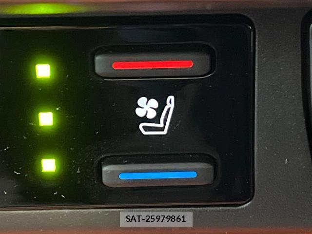 Toyota RAV4 2025-06 8373128-6
