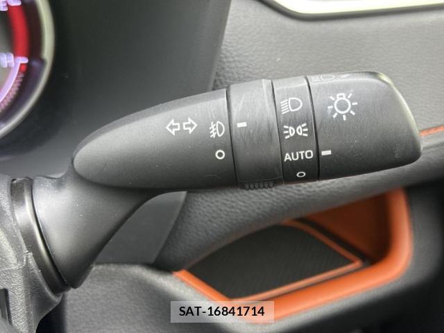 Toyota RAV4 2019-06 8373415-14
