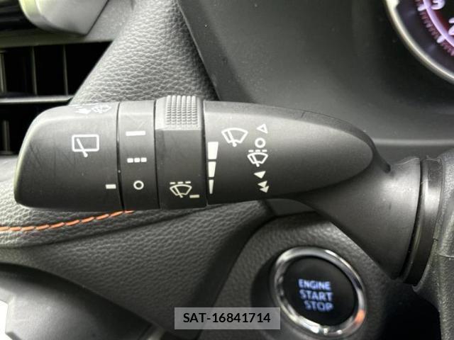 Toyota RAV4 2019-06 8373415-15