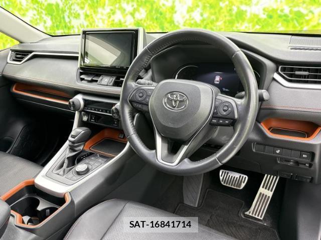 Toyota RAV4 2019-06 8373415-3