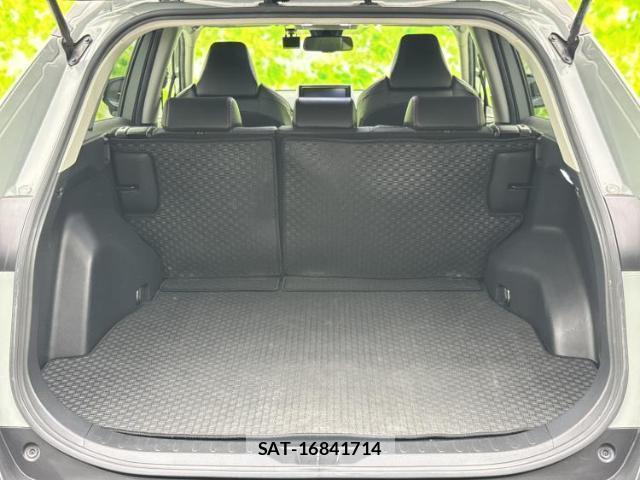 Toyota RAV4 2019-06 8373415-7