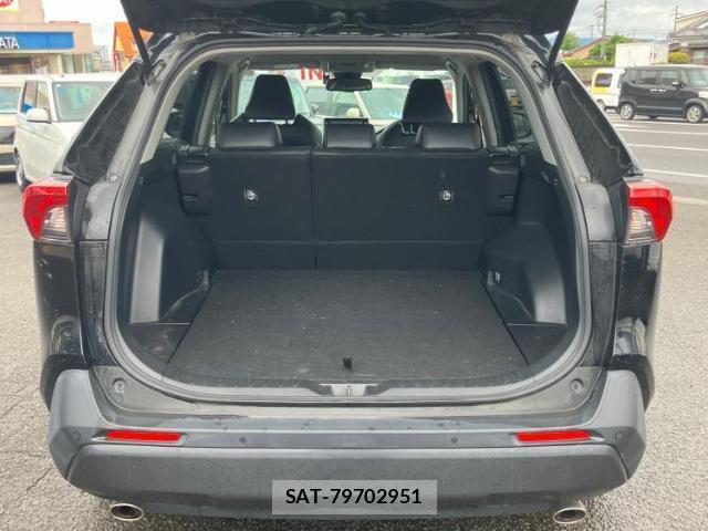 Toyota RAV4 2021-08 8373750-7
