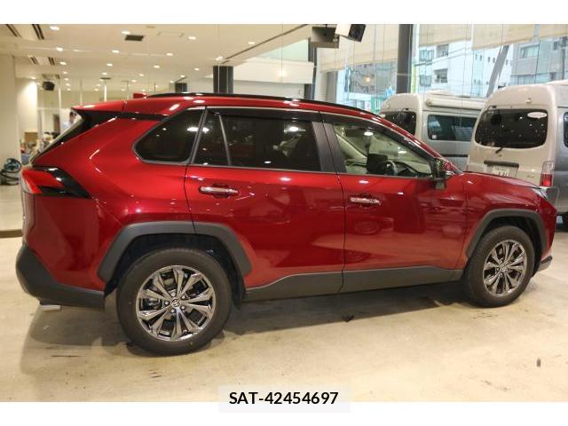 Toyota RAV4 2023-02 8373823-3