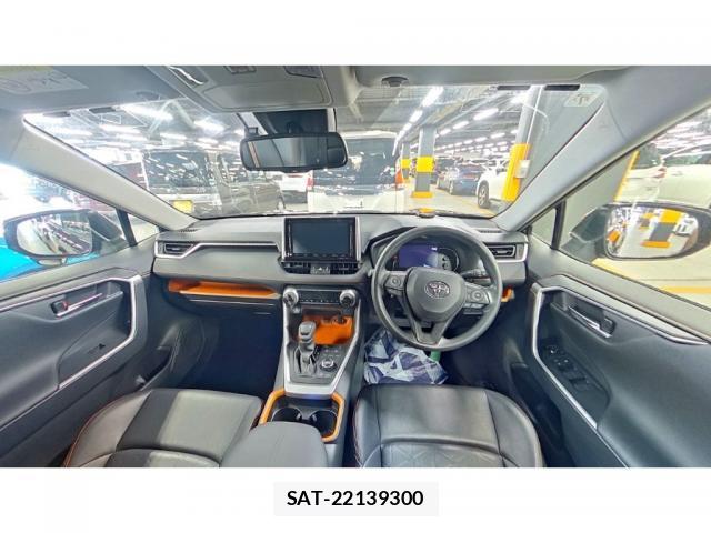 Toyota RAV4 2019-07 8373848-3