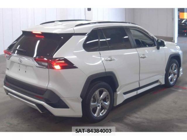 Toyota RAV4 2019-06 8373854-8