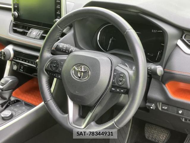 Toyota RAV4 2021-12 8374165-14