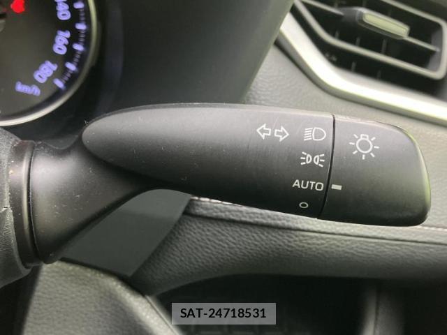 Toyota RAV4 2020-06 8374258-15