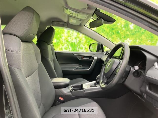 Toyota RAV4 2020-06 8374258-3