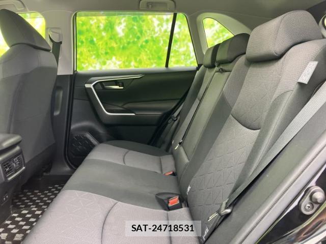 Toyota RAV4 2020-06 8374258-6