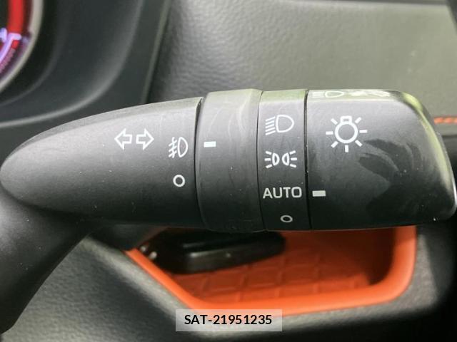 Toyota RAV4 2019-06 8374325-15