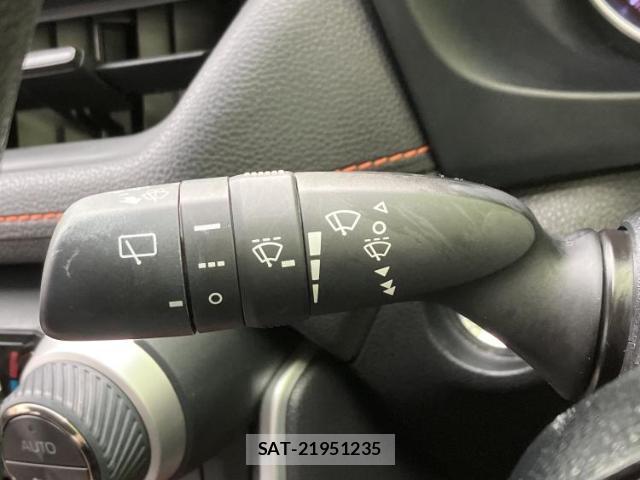 Toyota RAV4 2019-06 8374325-16