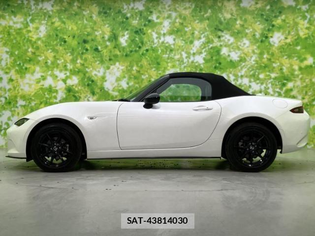 Mazda ROADSTER 2023-07 8373036-1