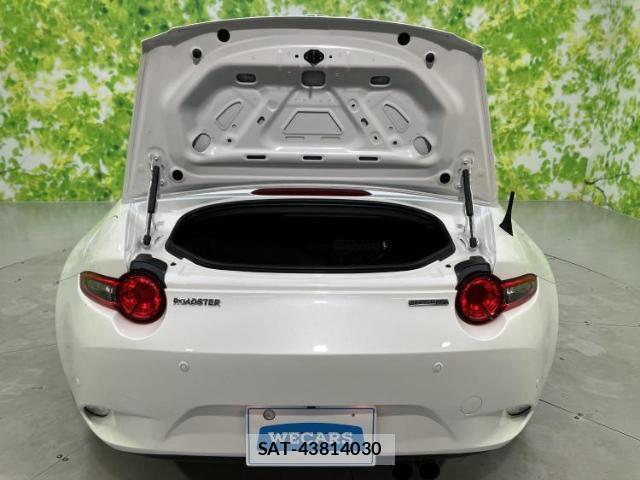 Mazda ROADSTER 2023-07 8373036-5