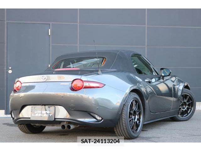 Mazda ROADSTER 2021-08 8373931-1