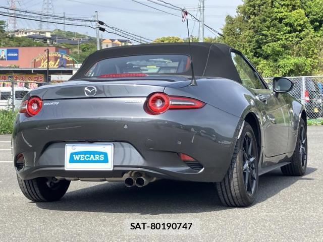 Mazda ROADSTER 2024-02 8374104-2