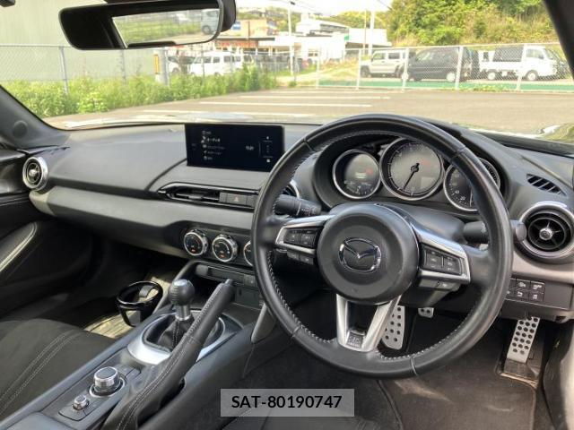 Mazda ROADSTER 2024-02 8374104-3