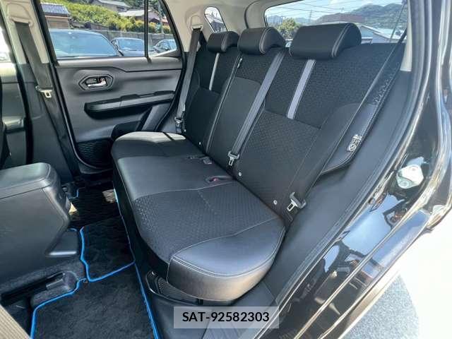 Daihatsu ROCKY 2022-09 8373639-5