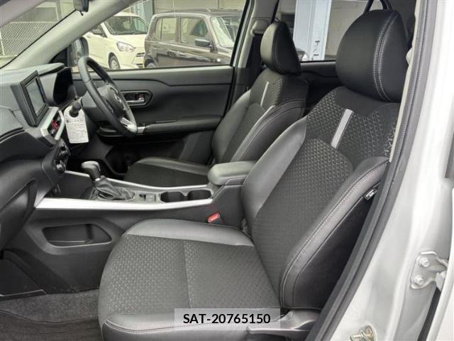 Daihatsu ROCKY 2024-01 8374221-5