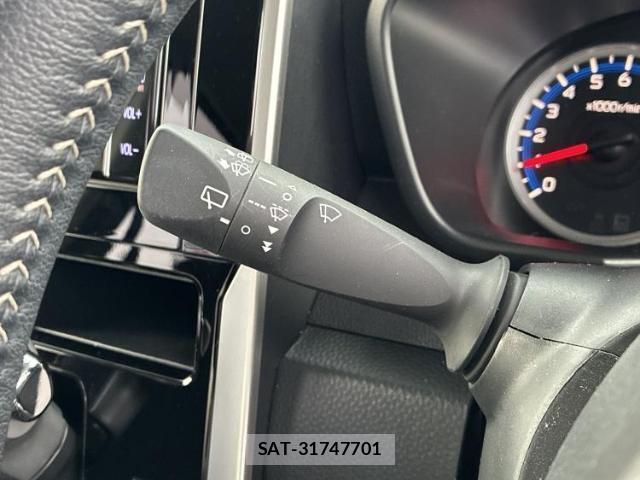 Toyota ROOMY 2023-08 8372561-17